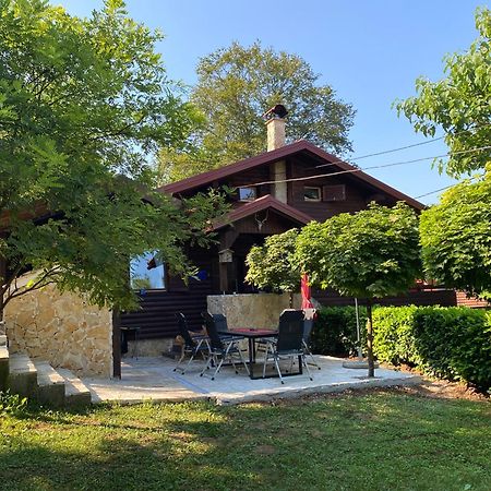 4Trees Holiday House Slunj Bagian luar foto