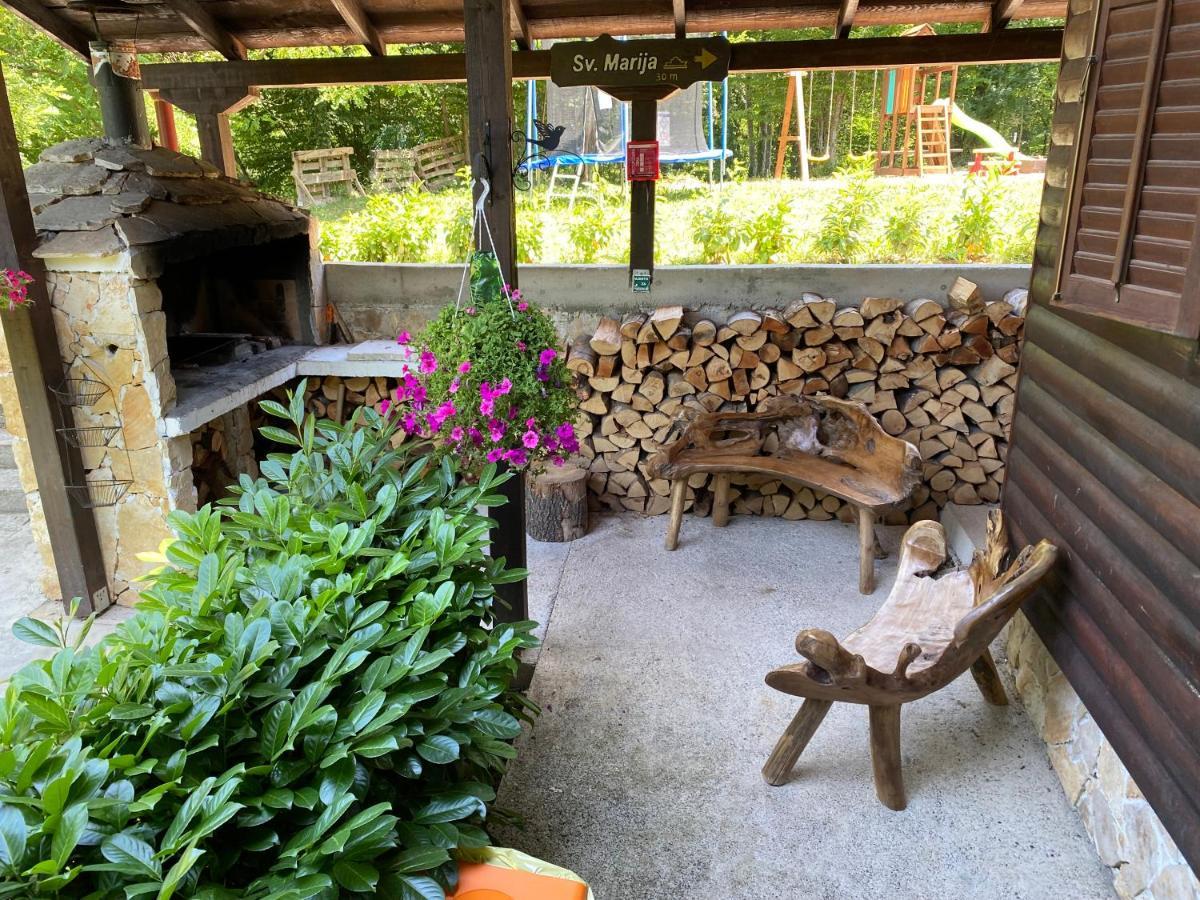 4Trees Holiday House Slunj Bagian luar foto